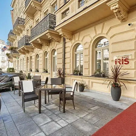Iris Hotel