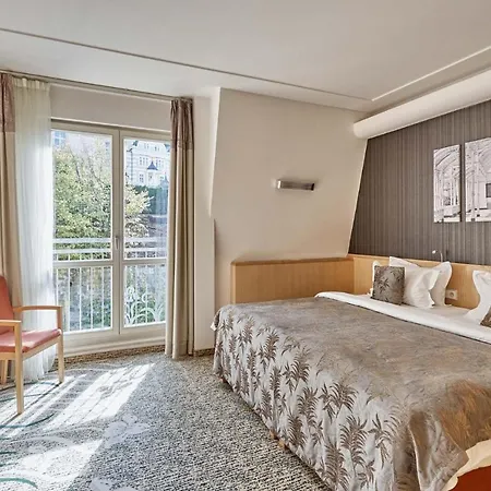 Hotel Iris 4*