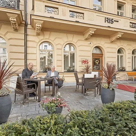 Iris Hotell 4*