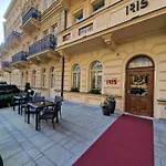 Hotell Iris 4*