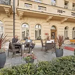 Iris Hotell 4*