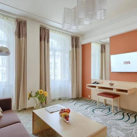 Hotel Iris