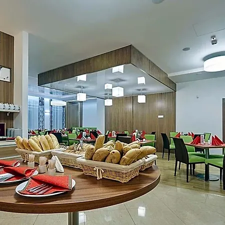 Iris Hotel