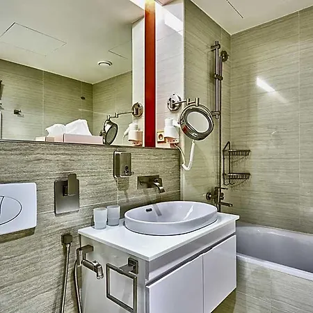 Hotel Iris 4*