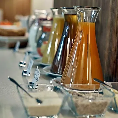 Iris Hotel