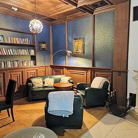 Iris Karlsbad