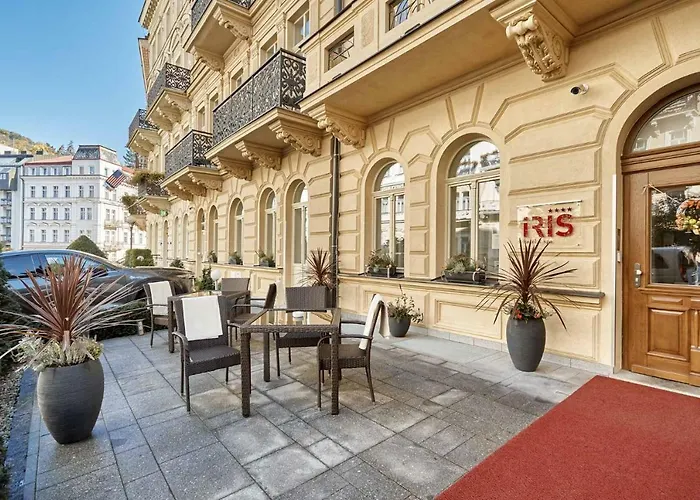Iris Hotel